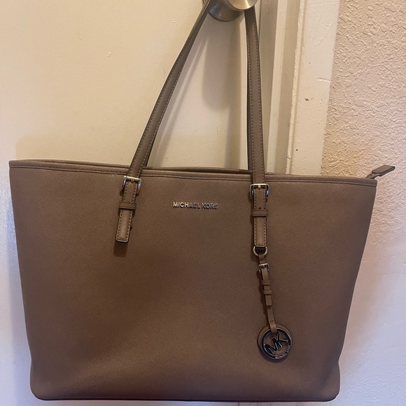 MK Large Laptop Tote - Picture 1 of 3